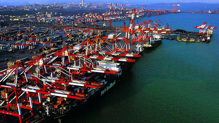 上海关区前7个月进口增长10.2%