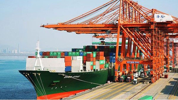 1月份我国外贸进出口增长8.7%
